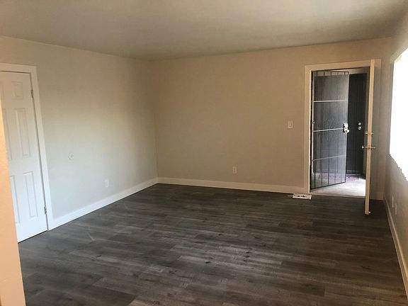 3rd image of 1611 J Ave APT H