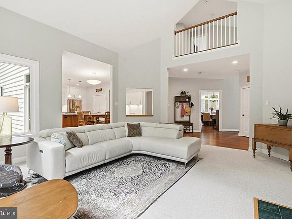 4th image of 7095 Garden Walk