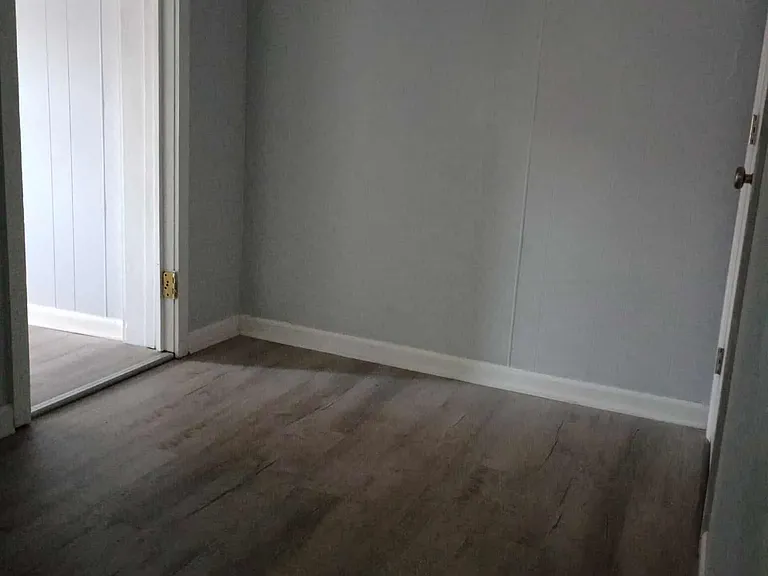529 N Centre St #R — Photo 4