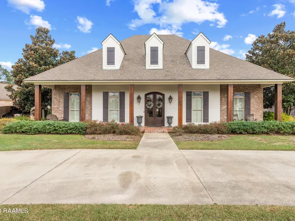 114 Western Ln, Lafayette, LA 70507