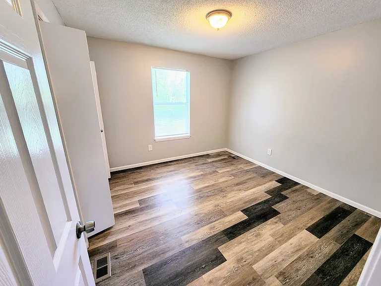 525 W Loula St #525 — Photo 13