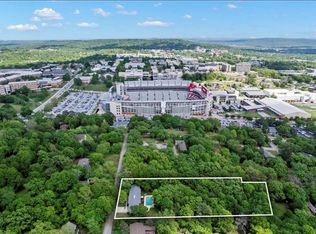 1611 W Halsell Rd, Fayetteville, AR 72701