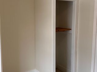 10 Railroad St #4, Essex Junction, VT 05452