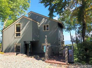 110 Arrowood Rd, Banner Elk, NC 28604