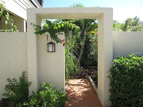 4th image of 117 Colony South Dr