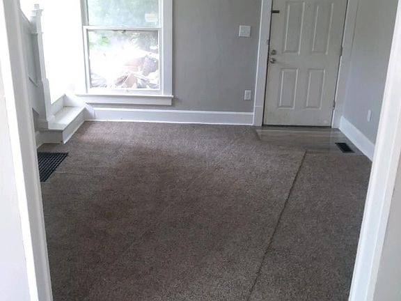 2nd image of 324-326 328 Bundy Ave #328