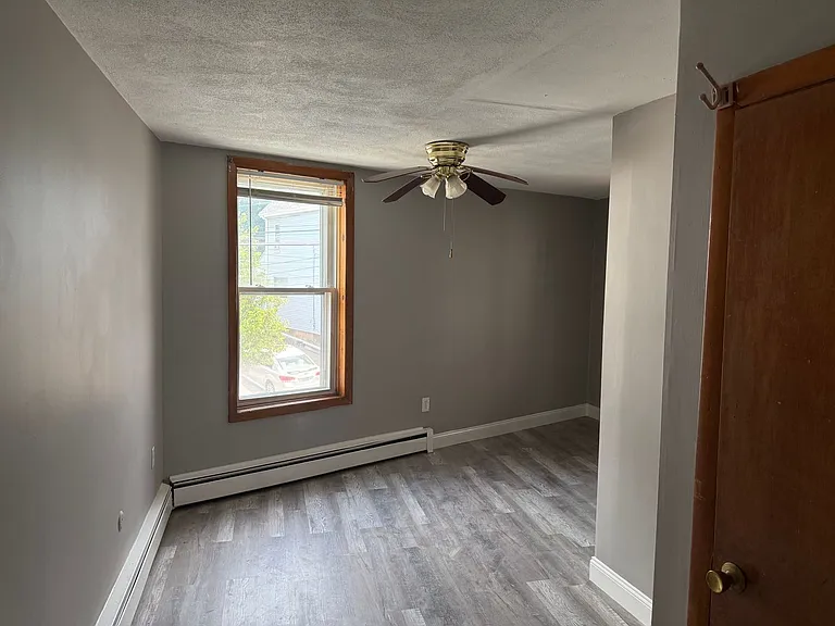 781 Winthrop Ave — Photo 13