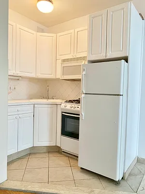 Rented by Living New York | media 3