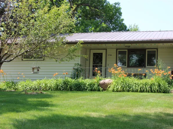 1708 Saint Charles St, Fort Benton, MT 59442