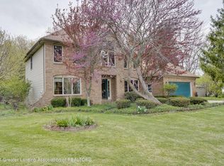 797 Tanbark Dr, Dimondale, MI 48821