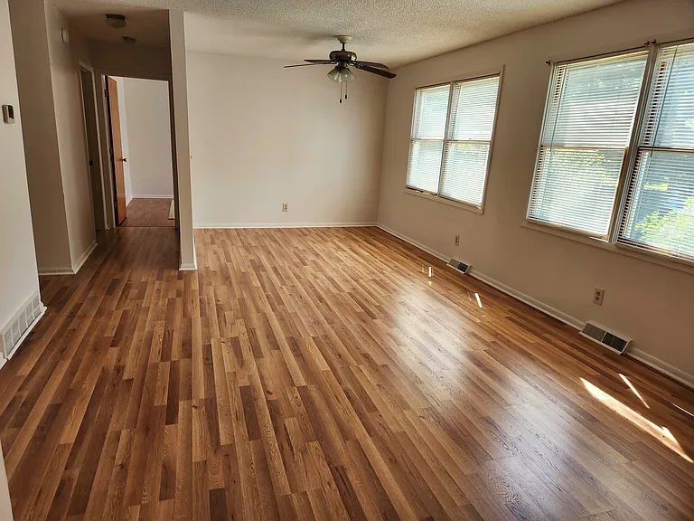1490 Crescent Vischer Ferry Rd #A — Photo 2
