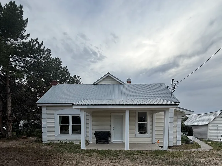 5134 S 45 E — Photo 1