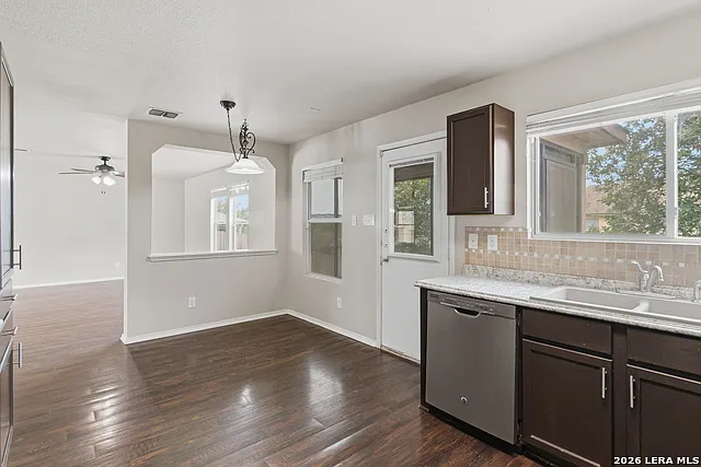 25513 Gold Yarrow — Photo 32