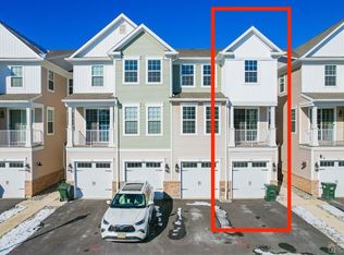 215 Park Ln, Dunellen, NJ 08812