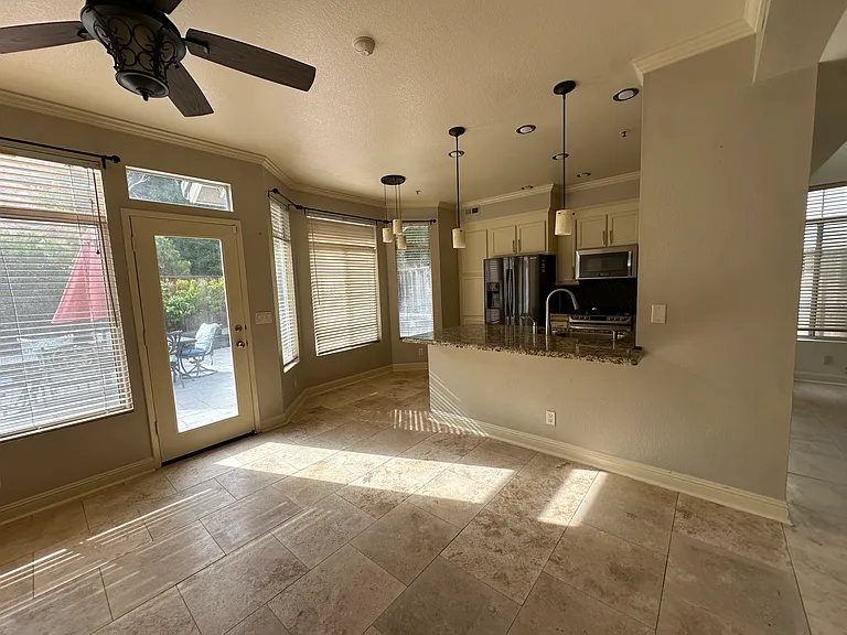 21020 Country Park Rd — Photo 5