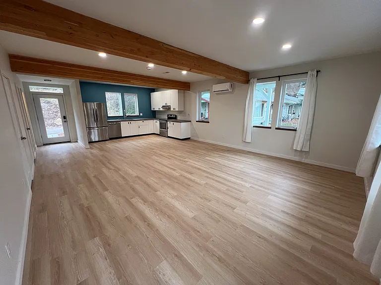 233 NW Byrkett Pl — Photo 17