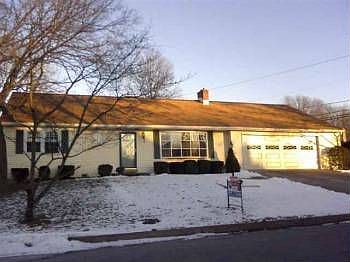 1st image of 521 Fairway Dr