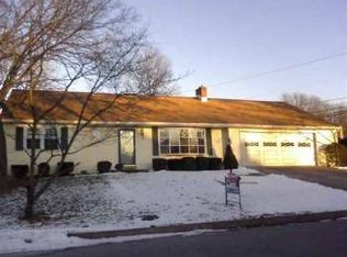 521 Fairway Dr, Camp Hill, PA 17011