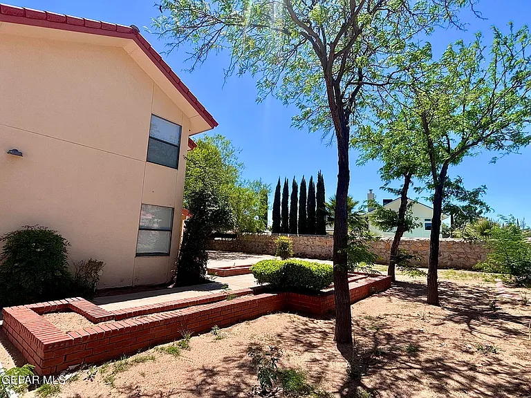 11670 Rufus Brijalba Dr — Photo 20