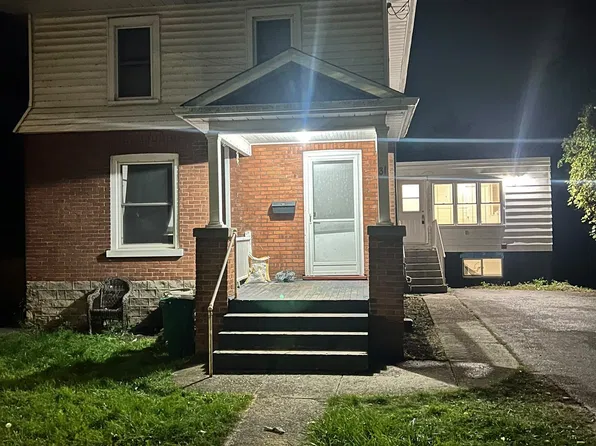 31 Burton St #2, Belleville, ON K8P 1E5