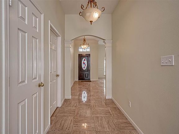3rd image of 21414 Walden Grove Ln