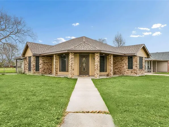 3200 Lakewood Dr, Violet, LA 70092