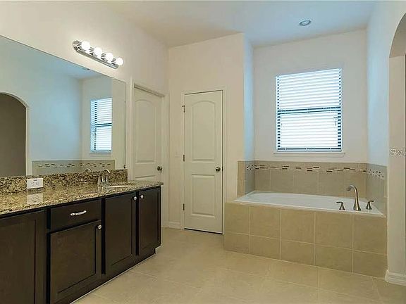 5th image of 12429 Ballentrae Forest Dr #1