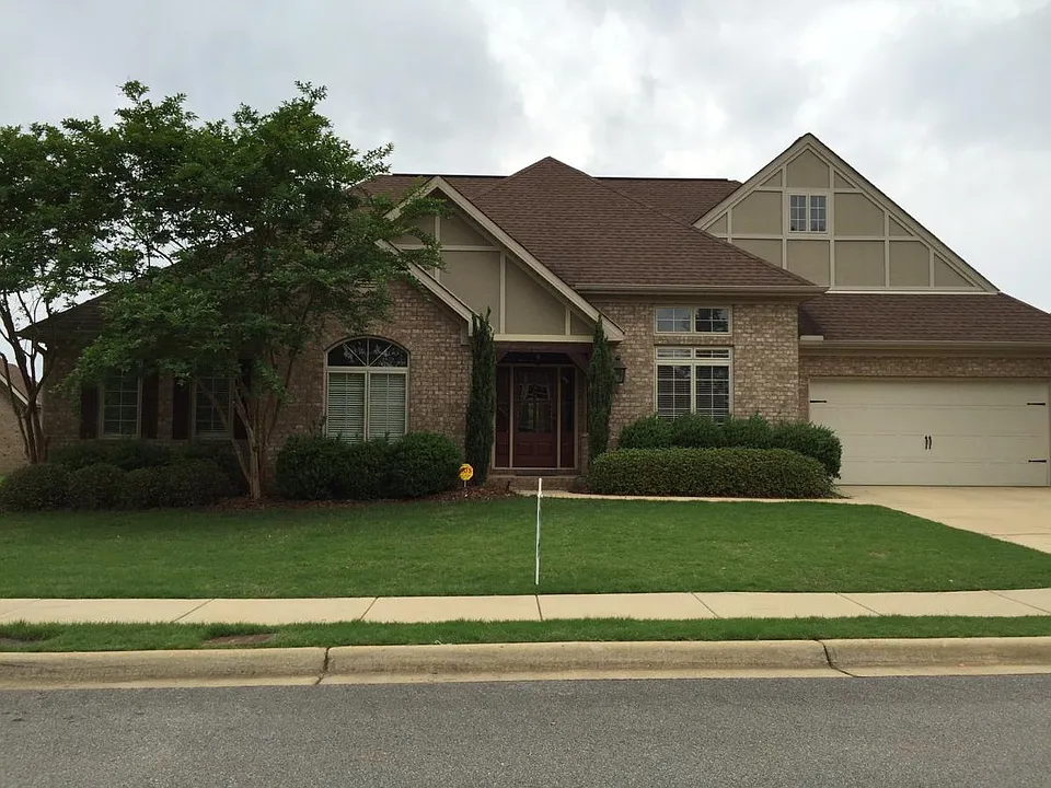 4571 Royale Dr