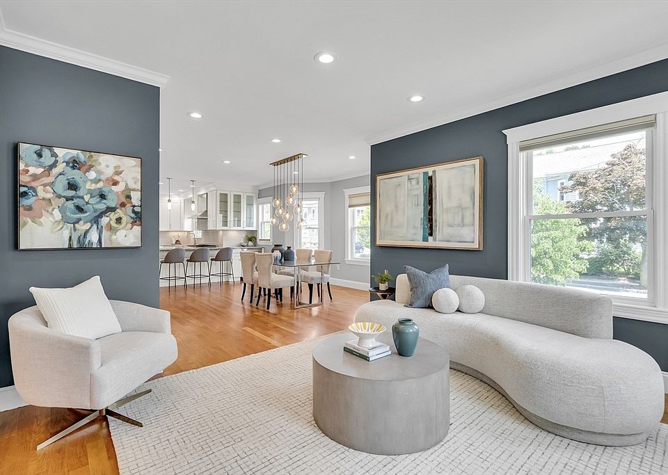 1st image of 54 Marathon St #1