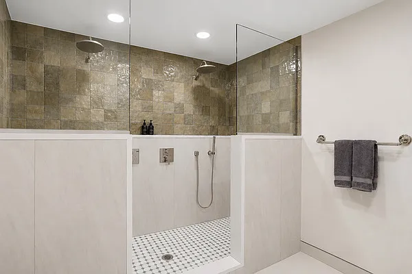 41641 Belvidere St — Photo 87