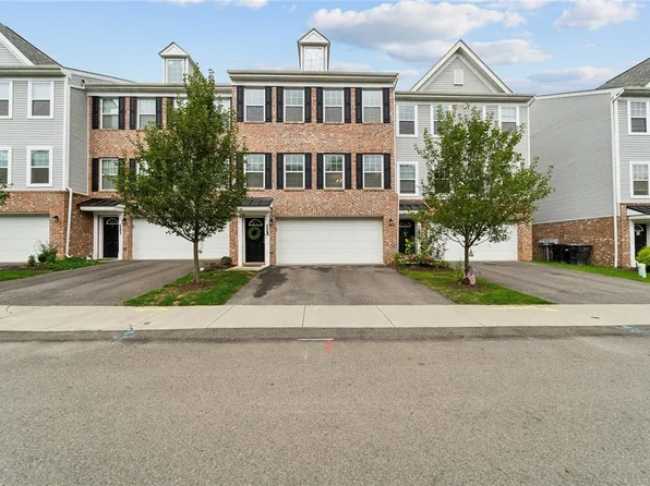 125 Watson Dr, Warrendale, PA 15086
