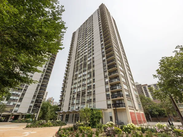1355 N Sandburg Ter APT 2206D, Chicago, IL 60610