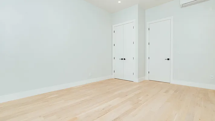 Rented by Nooklyn NYC LLC | media 26