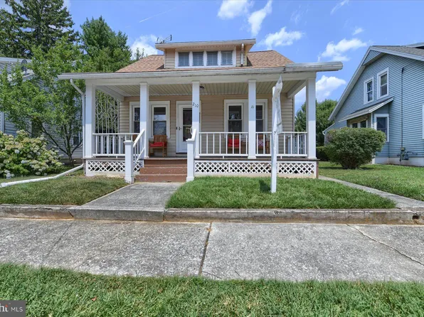 210 W Maplewood Ave, Mechanicsburg, PA 17055
