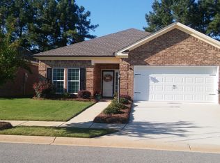 206 Cottage Cir, Byron, GA 31008