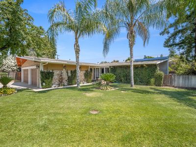 6090 E Townsend Ave, Fresno, CA, 93727