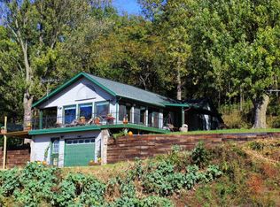 S6626 State Highway 35, De Soto, WI 54624