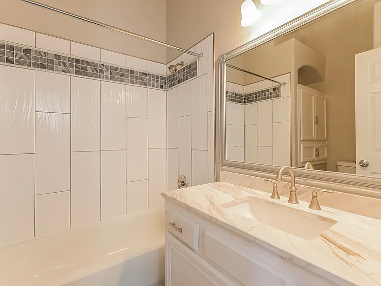 456 Palegold St — Photo 14