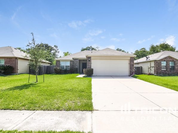 110 N Golden Oak Dr