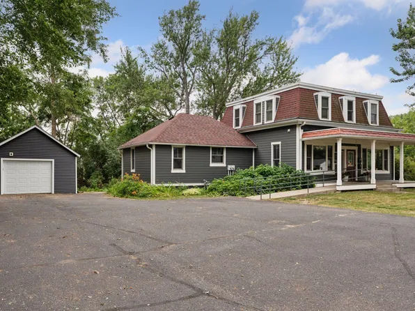 114 E 6th St, New Richmond, WI 54017