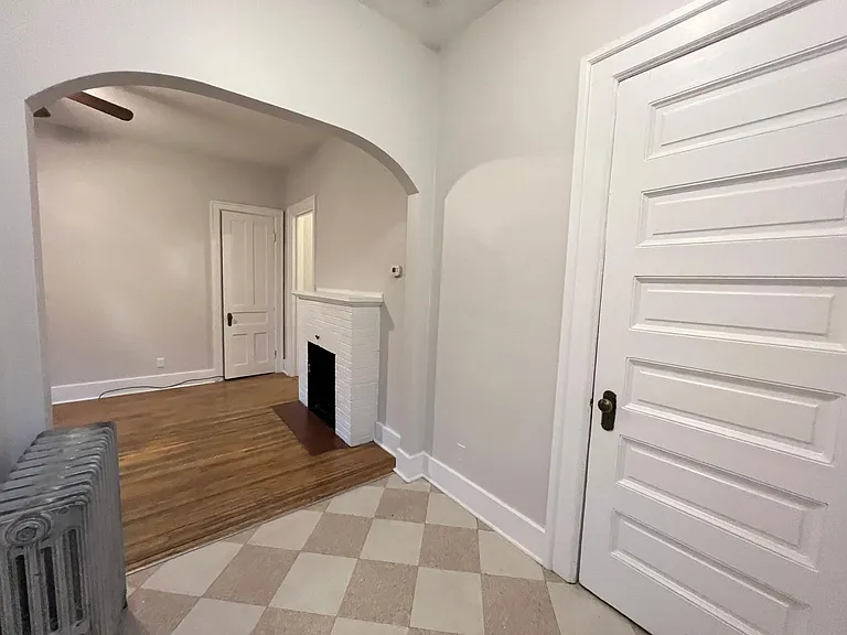 Eat in kitchen area