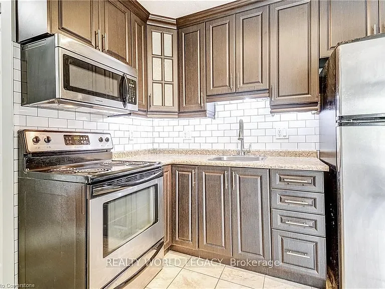 119 Cedar St S #8 — Photo 12