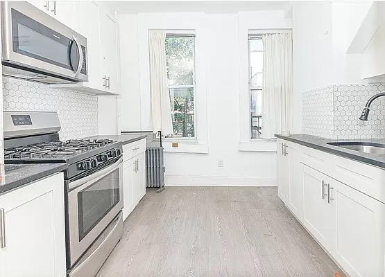 Rented by Fave Realty Inc | media 1