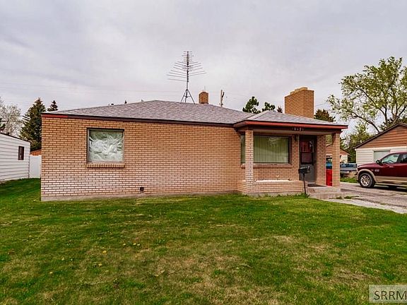 2nd image of 143 Dove Ave