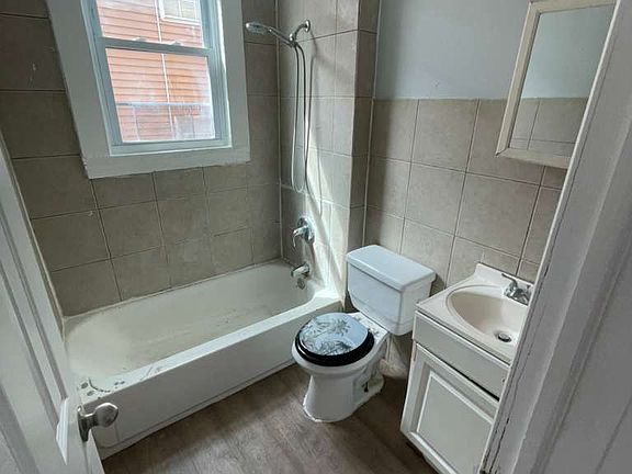 4th image of 25 Princeton St #2L