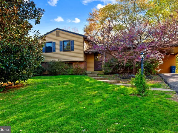 4728 Redfern Ct, Annandale, VA 22003