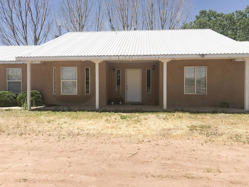 1st image of 2 Lizzie Ln
