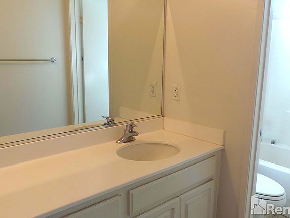 5th image of 28921 Avalon Ave