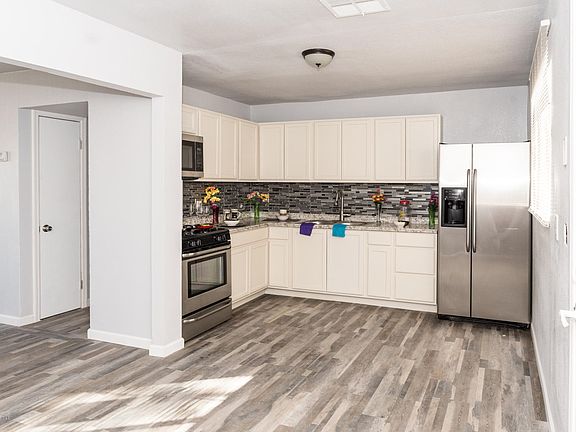 37th Avenue Real Estate Photos-106