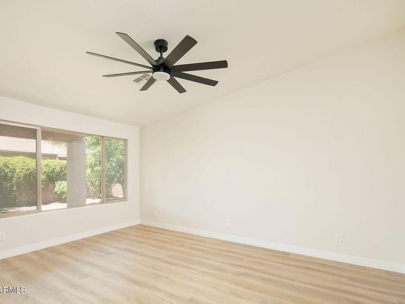 5th image of 3570 E GLENEAGLE Place